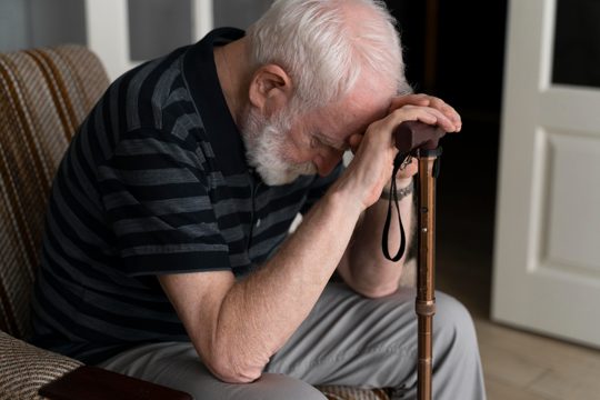 Senior man confronting alzheimer disease